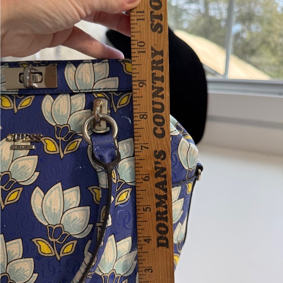 GUESS two way blue Floral Satchel with silver Accents - Picture 9 of 11